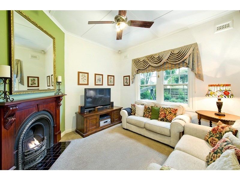 121 Warrandyte Road, Ringwood North VIC 3134