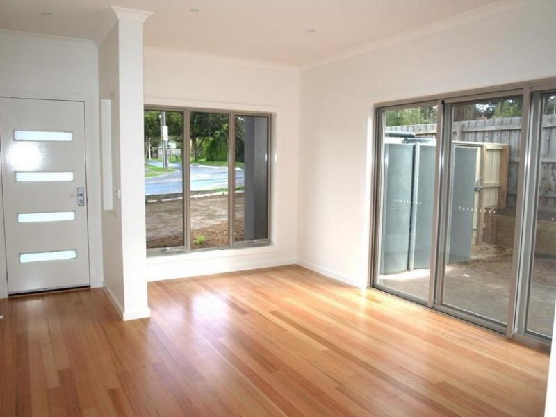 1/63 Exeter Road, Croydon North VIC 3136