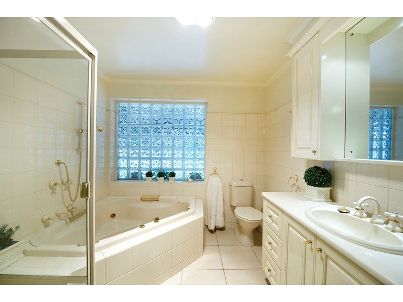 3 Wilhelmina Court, Croydon VIC 3136