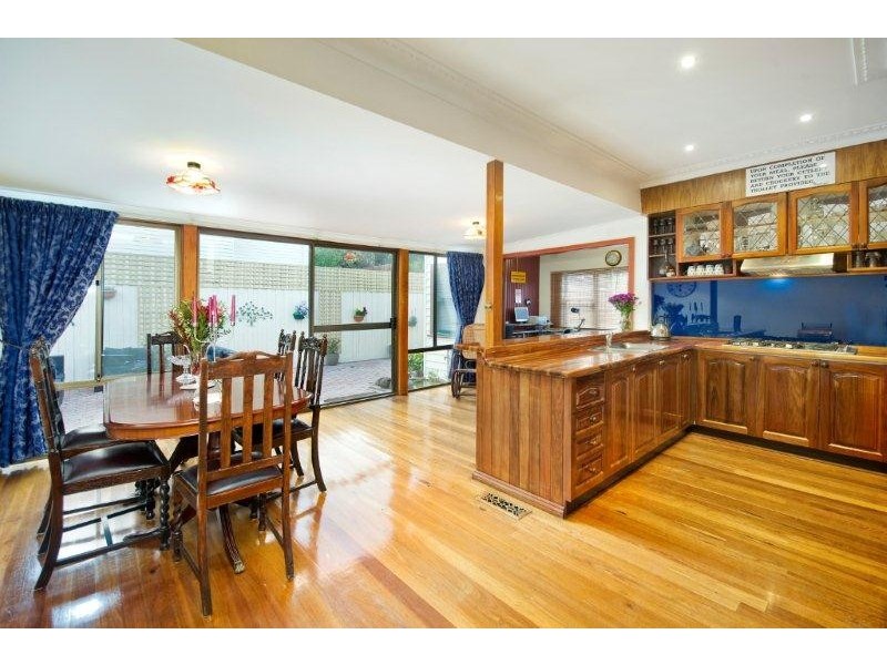 65 Lyons Road, Croydon North VIC 3136