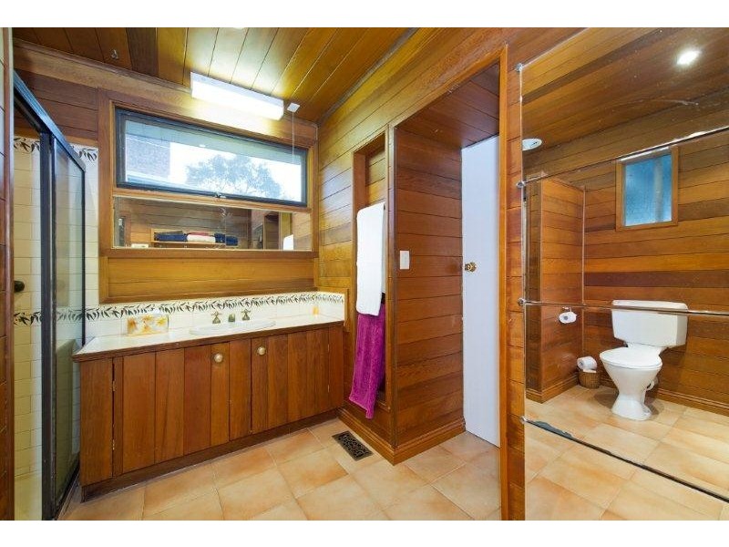 65 Lyons Road, Croydon North VIC 3136