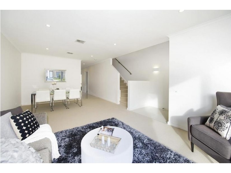 28 Bloom Avenue, Wantirna South VIC 3152