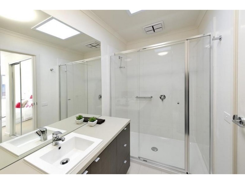 28 Bloom Avenue, Wantirna South VIC 3152