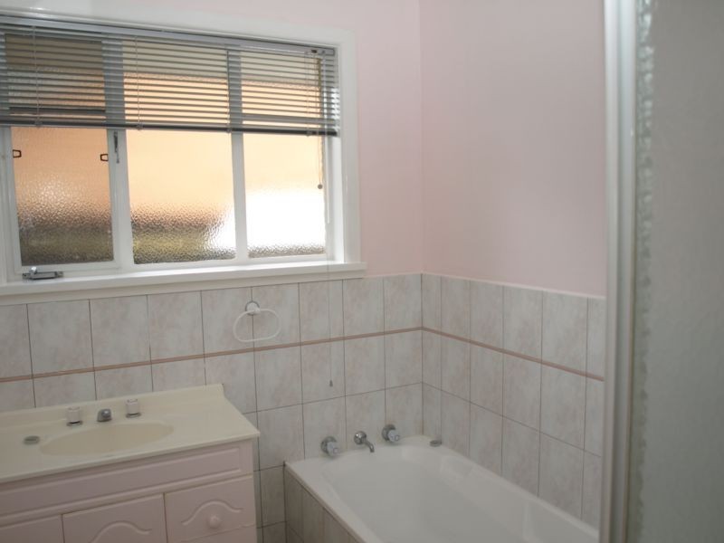 1/25 Rosedale Crescent, Ringwood East VIC 3135