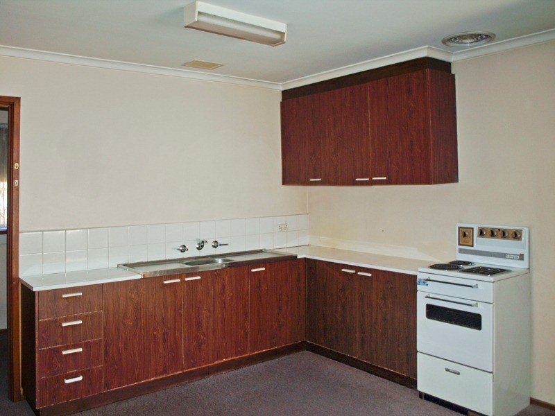 2/3 Bedford Road, Ringwood VIC 3134