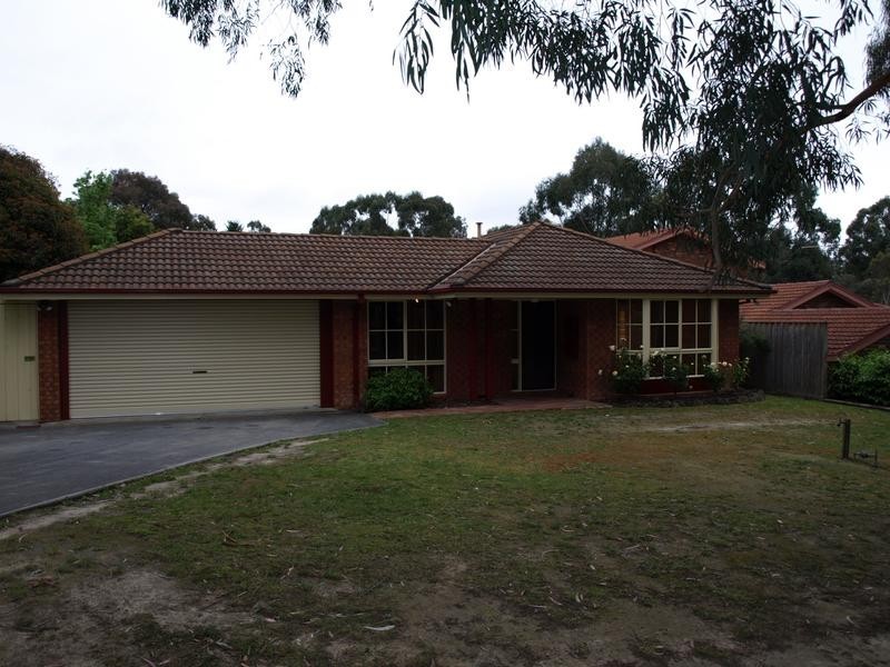1 Peppermint Place, Croydon Hills VIC 3136