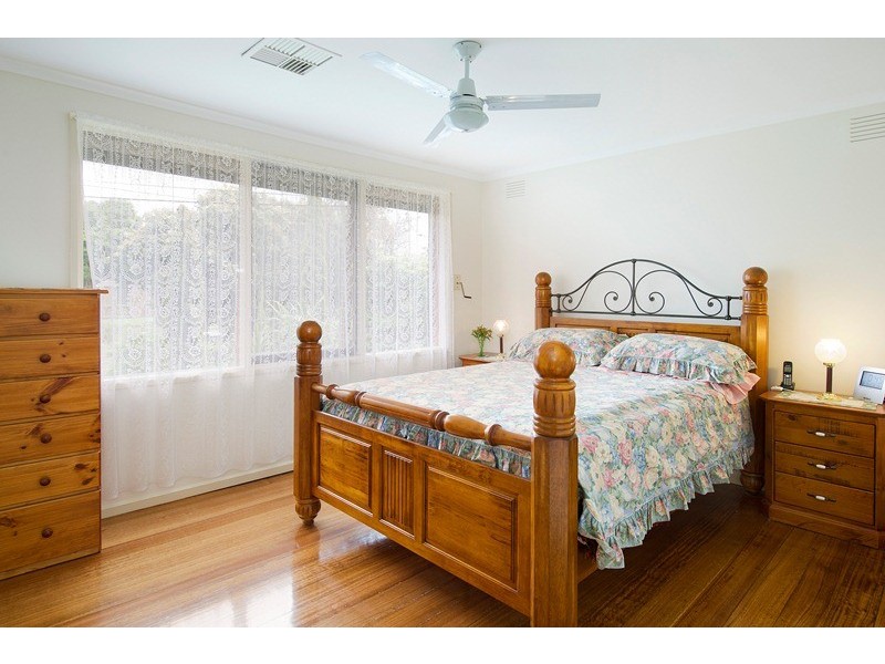 8 Cormistom Road, Ringwood North VIC 3134