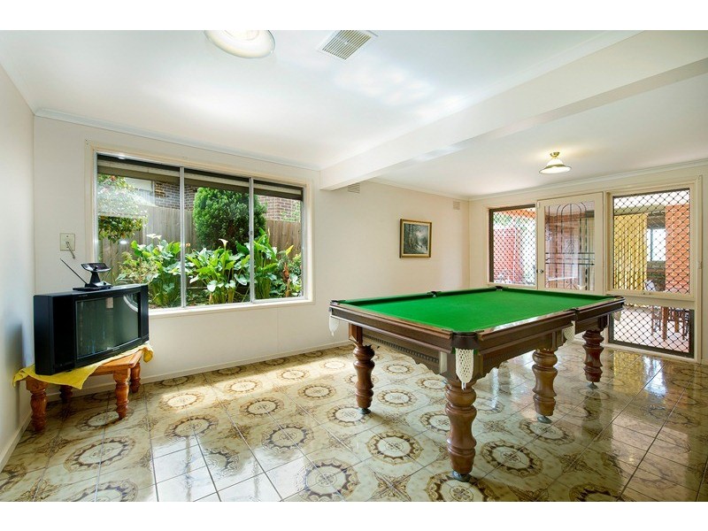 8 Cormistom Road, Ringwood North VIC 3134