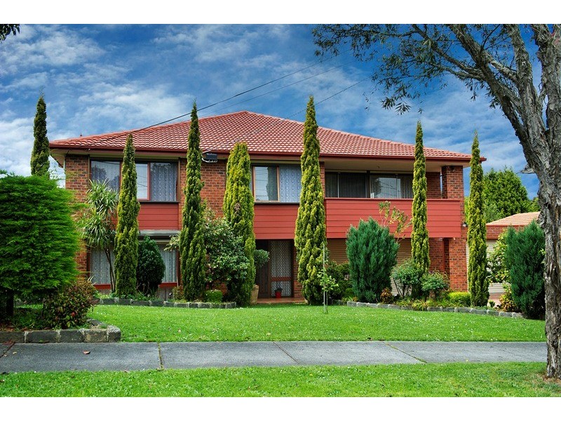 8 Cormistom Road, Ringwood North VIC 3134