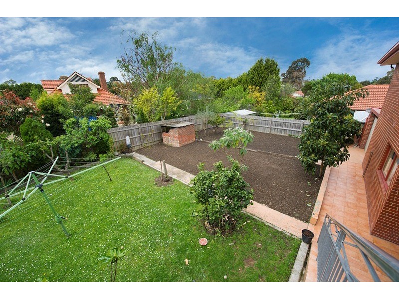 8 Cormistom Road, Ringwood North VIC 3134