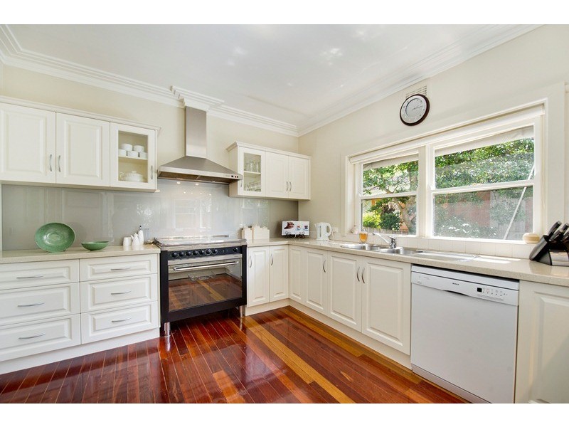 16 Vasey Concourse, Ringwood East VIC 3135