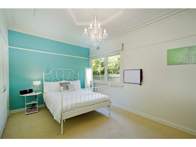 16 Vasey Concourse, Ringwood East VIC 3135