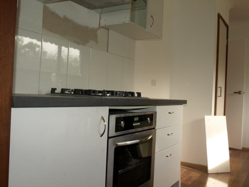 1/6 Malcolm Crt, Croydon North VIC 3136