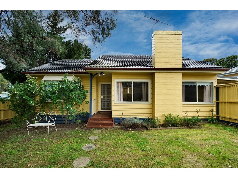 28 Beaufort Road, Croydon VIC 3136