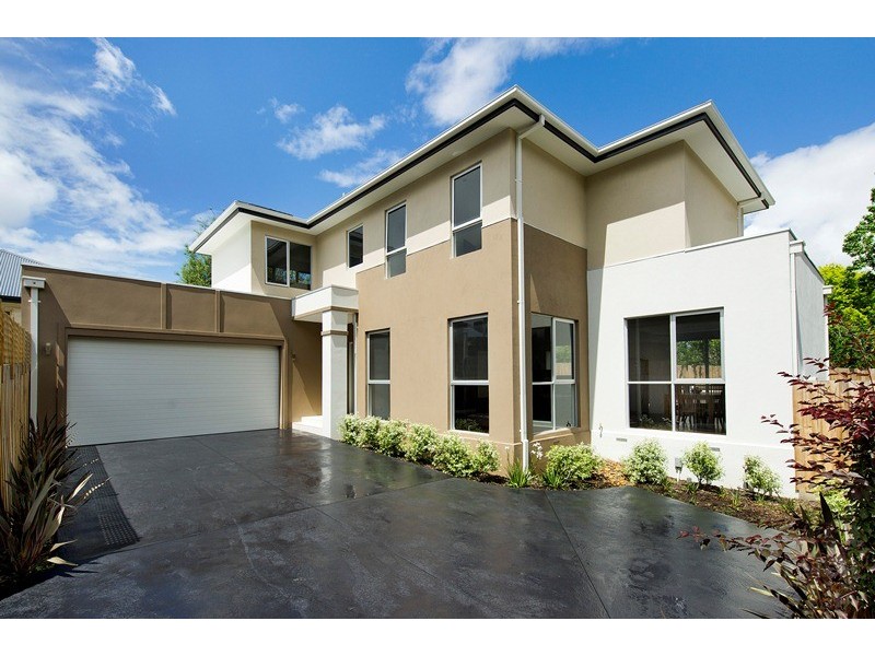 2/27 Junction Street, Ringwood VIC 3134