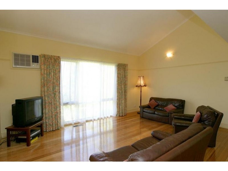 22 Thurleigh Avenue, Croydon South VIC 3136