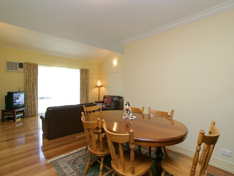 22 Thurleigh Avenue, Croydon South VIC 3136