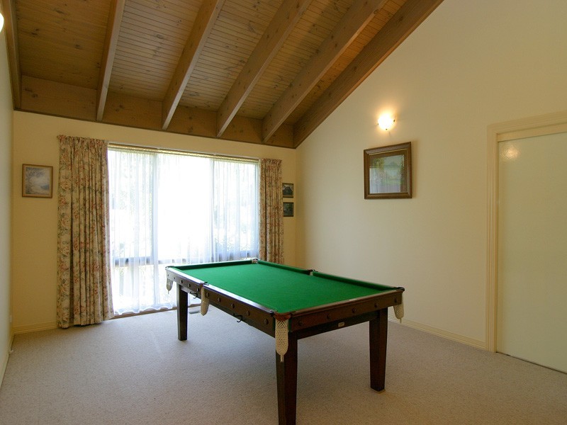 22 Thurleigh Avenue, Croydon South VIC 3136