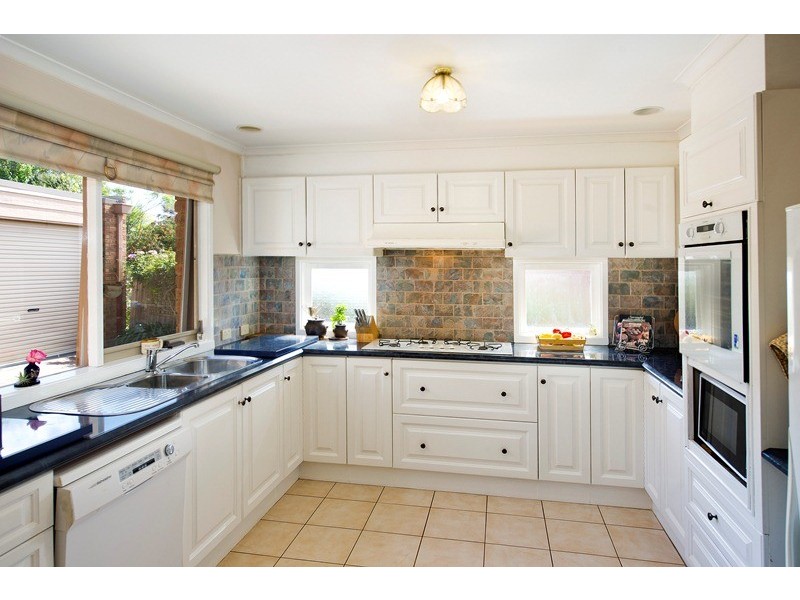 12 Justin Court, Croydon North VIC 3136