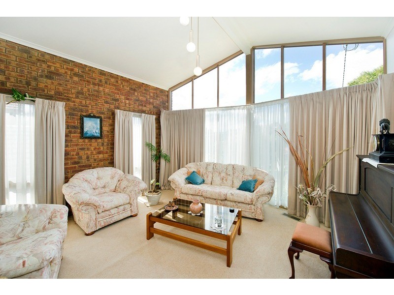 12 Justin Court, Croydon North VIC 3136