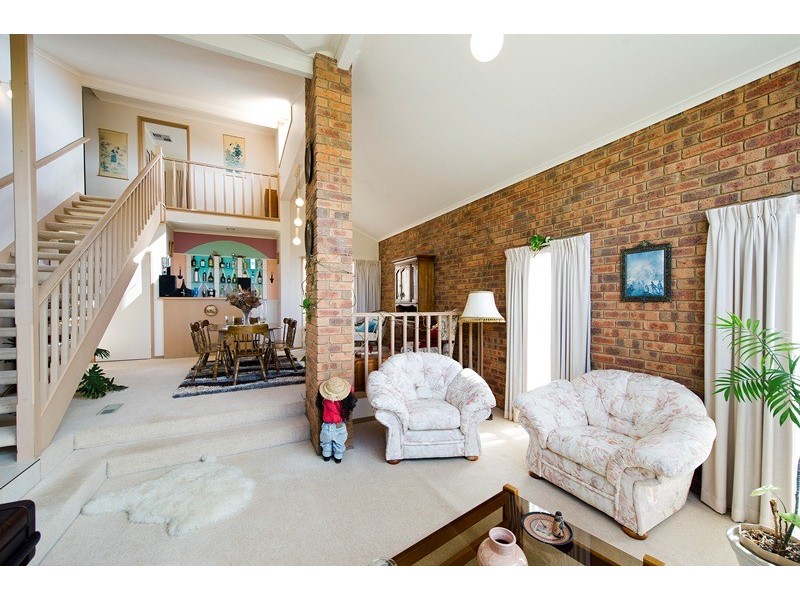 12 Justin Court, Croydon North VIC 3136