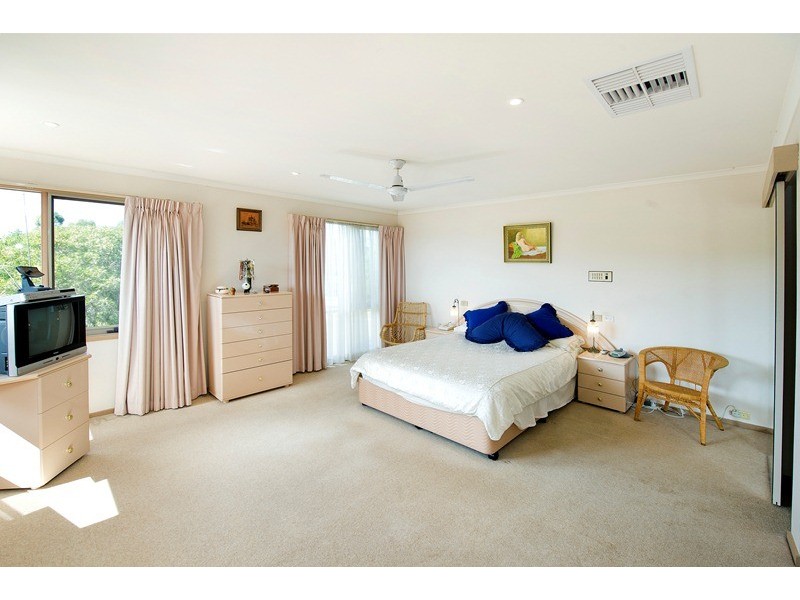 12 Justin Court, Croydon North VIC 3136