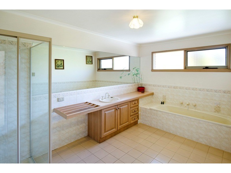 12 Justin Court, Croydon North VIC 3136