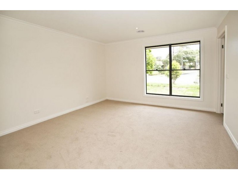 21 Mines Road, Ringwood East VIC 3135