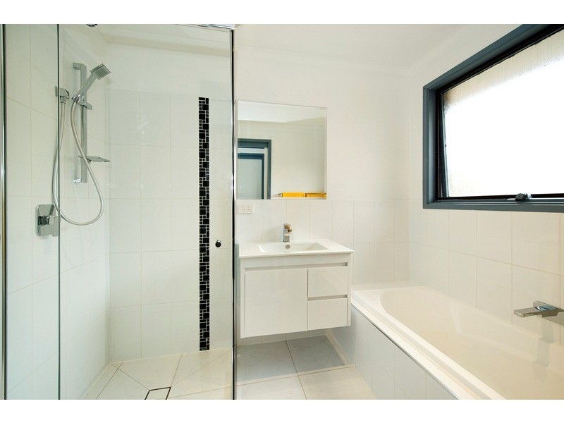 17 Dobell Place, Mooroolbark VIC 3138