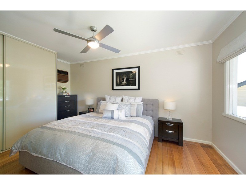 30 Clare Street, Croydon South VIC 3136
