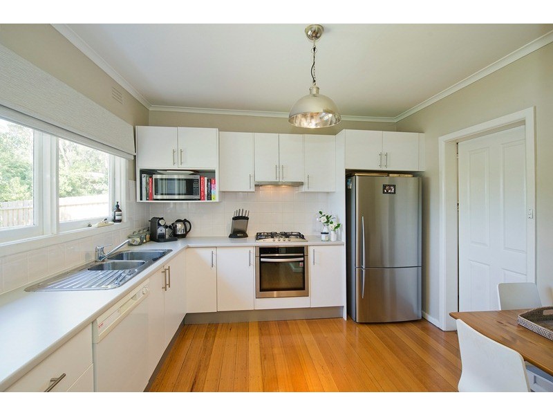 30 Clare Street, Croydon South VIC 3136