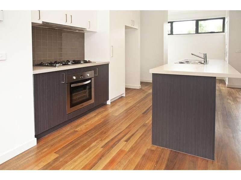 2/128 Oban Road, Ringwood North VIC 3134