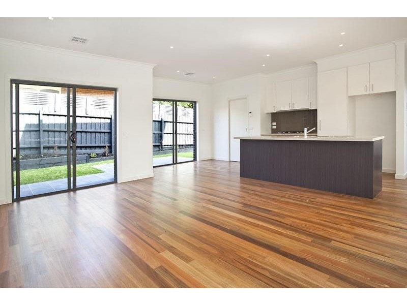 2/128 Oban Road, Ringwood North VIC 3134