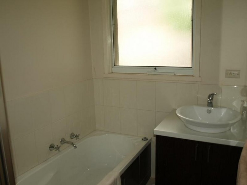 1/58 Oliver Street, Ringwood VIC 3134