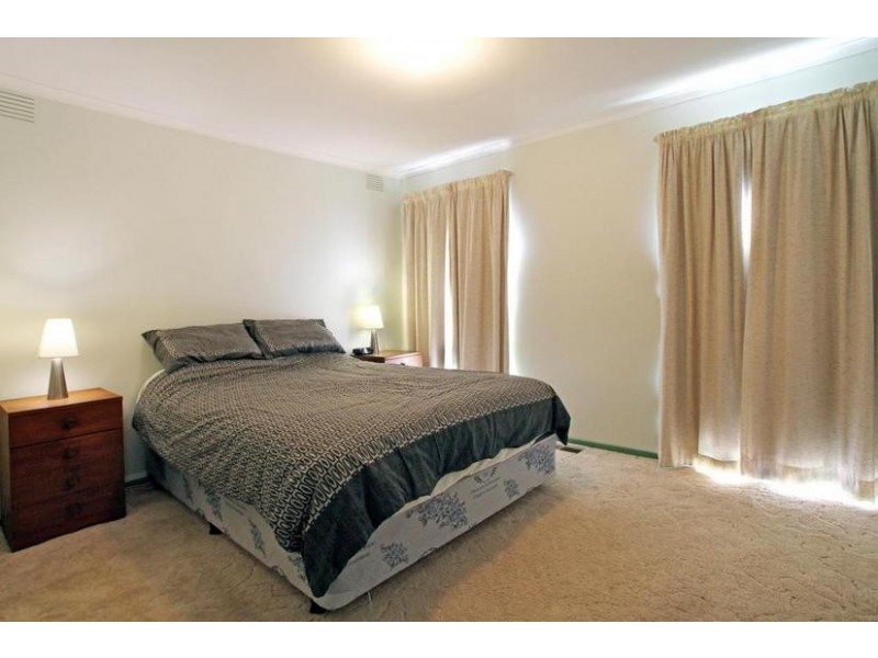 7 Chesney Drive, Ringwood VIC 3134