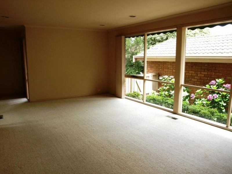 2/3 Mirabel Avenue, Ringwood East VIC 3135