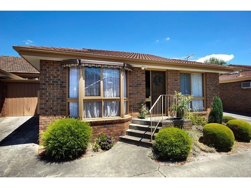 2/7 Pearwood Street, Ringwood VIC 3134