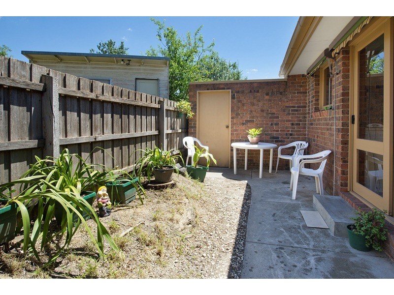 2/7 Pearwood Street, Ringwood VIC 3134