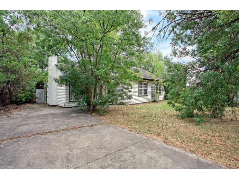 49 Mt Dandenong Rd, Ringwood East VIC 3135