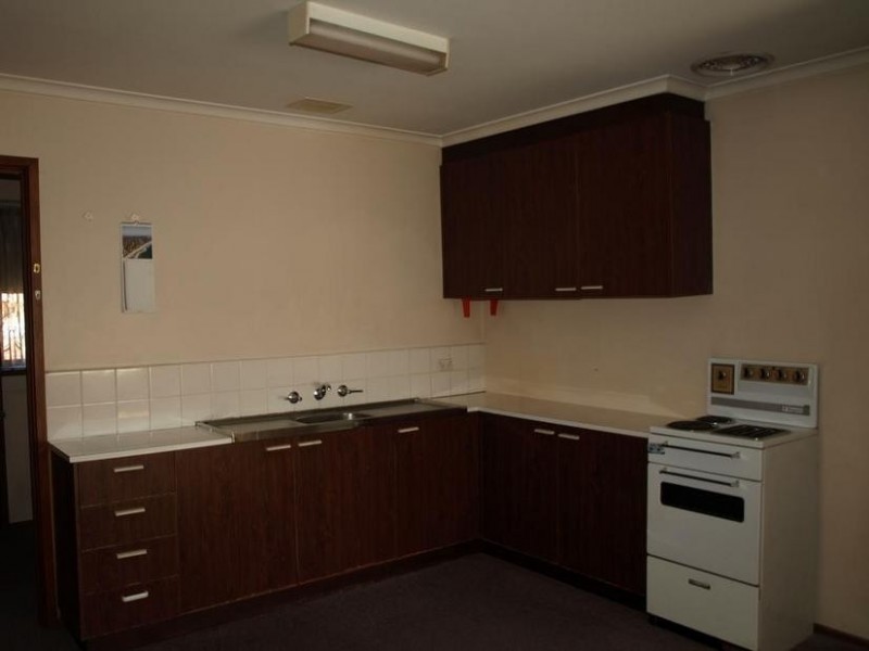 2/3 Bedford Road, Ringwood VIC 3134