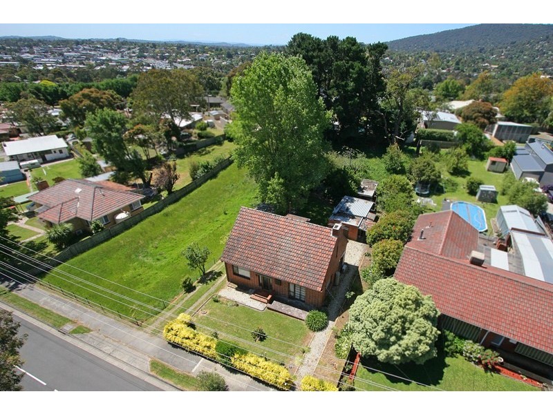3 Roberts Street, Ferntree Gully VIC 3156