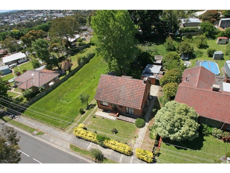 5 Roberts Street, Ferntree Gully VIC 3156