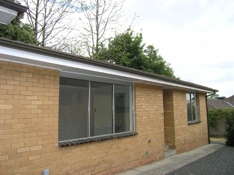 2/13 Russet Road, Ringwood East VIC 3135