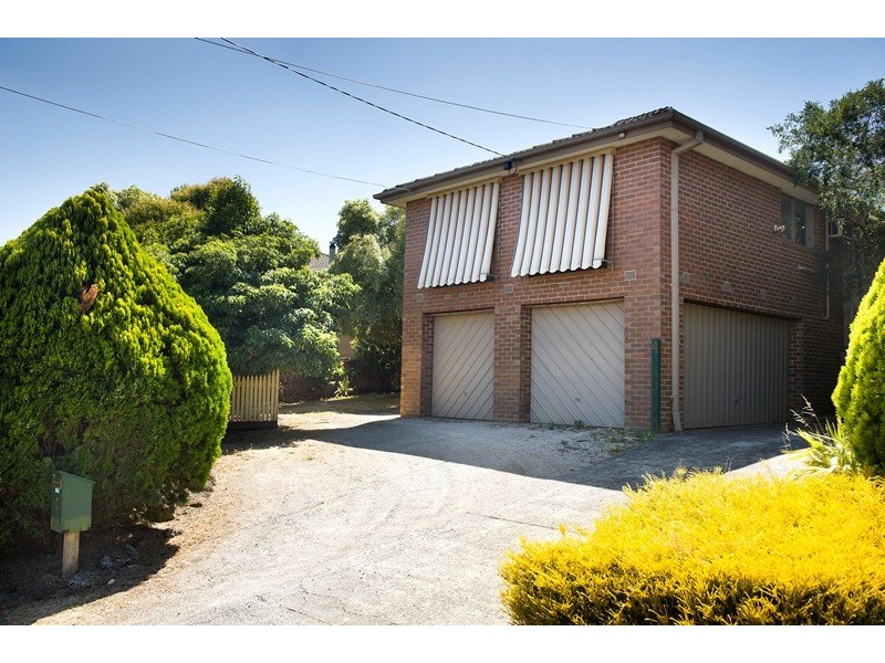 4 Bridle Path, Chirnside Park VIC 3116