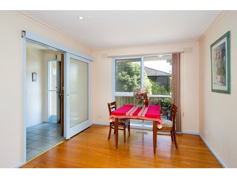 4 Bridle Path, Chirnside Park VIC 3116