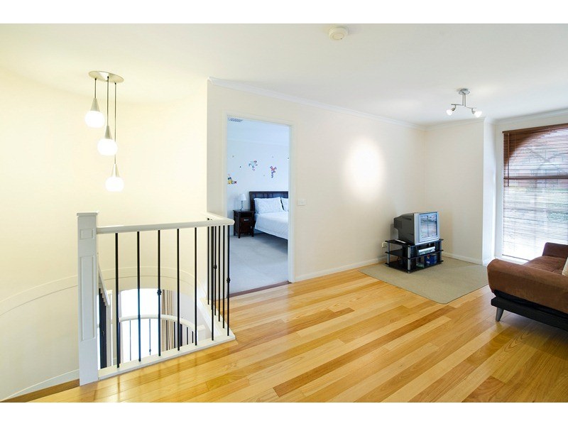 6 Loughies Track, Ringwood North VIC 3134