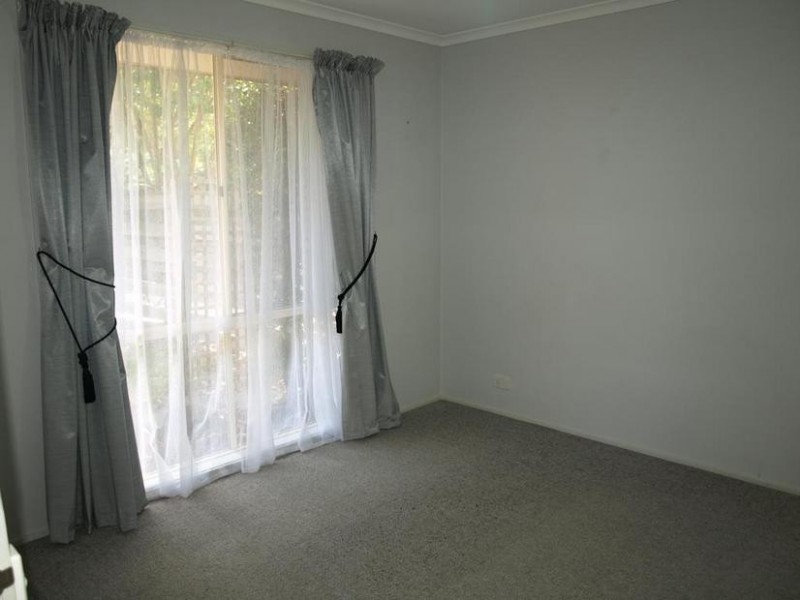 2/16 Lois Street, Ringwood East VIC 3135