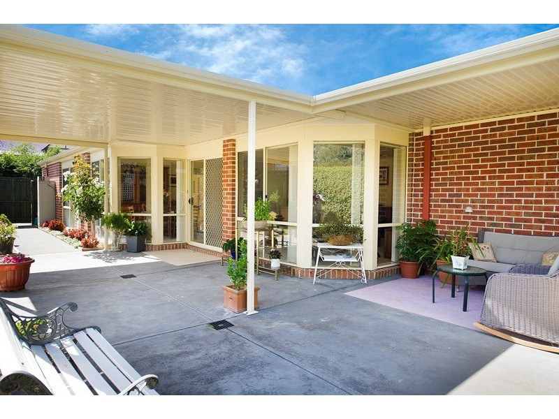 12 Darnley Way, Mooroolbark VIC 3138