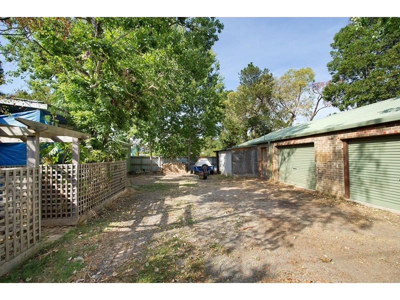 17 Farnley Street, Croydon VIC 3136
