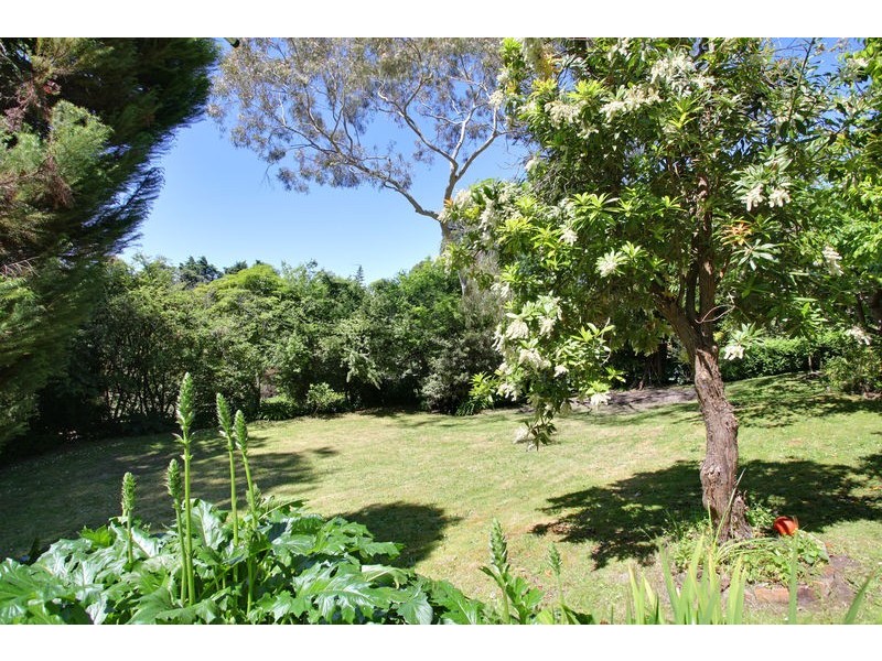 37-39 Montana Parade, Croydon VIC 3136